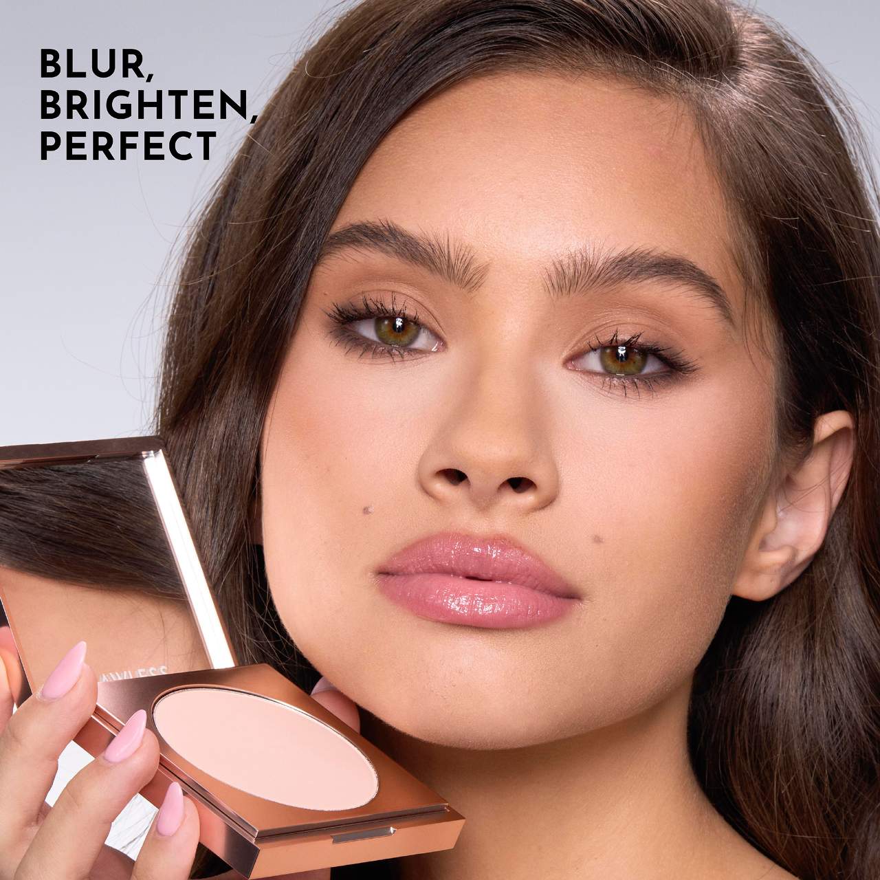Lawless Skin-Smoothing Talc-Free Perfecting Powder